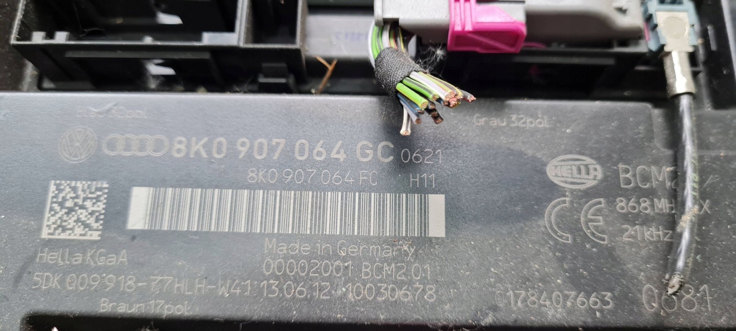 A4 B8 A5 8T Q5 module control unit KOMFORTU BCM 8K0907064GC