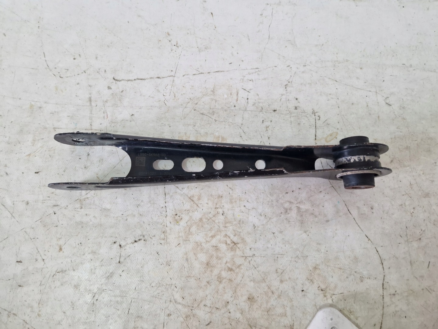 FORD EXPLORER VI MK6 2020- arm rear part rear right = left LB5C-5K968-BD