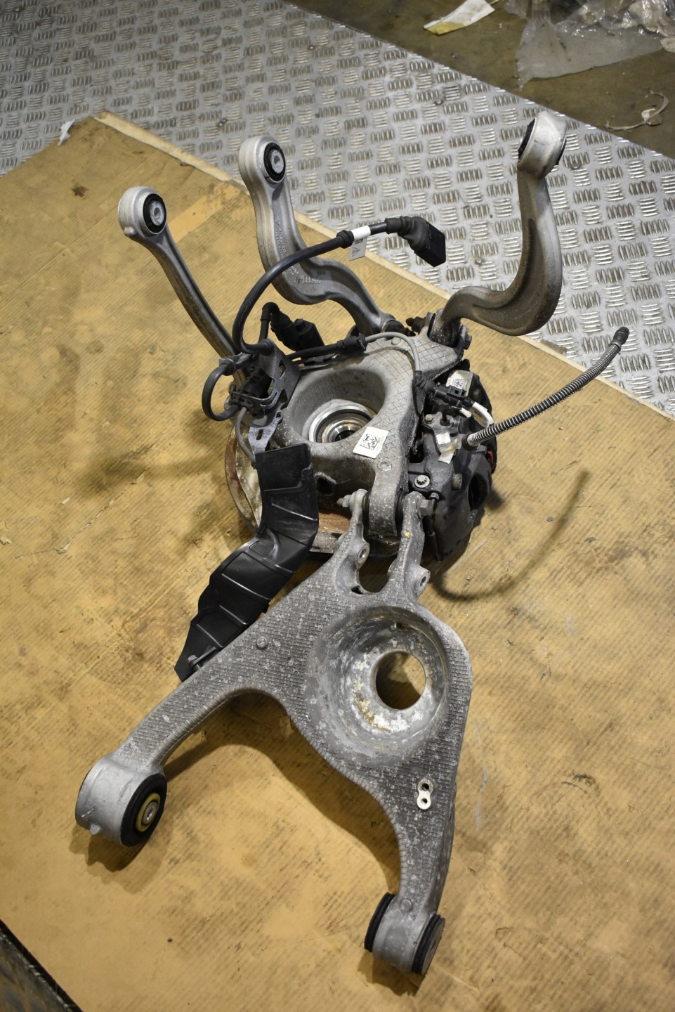 IDEALNE sususpension rear. right PORSCHE PANAMERA 971 1