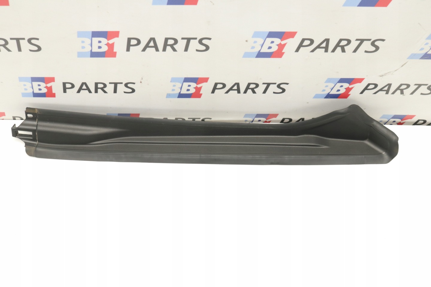 BMW G26 I4 cover bonnet left rear part rear 9448319