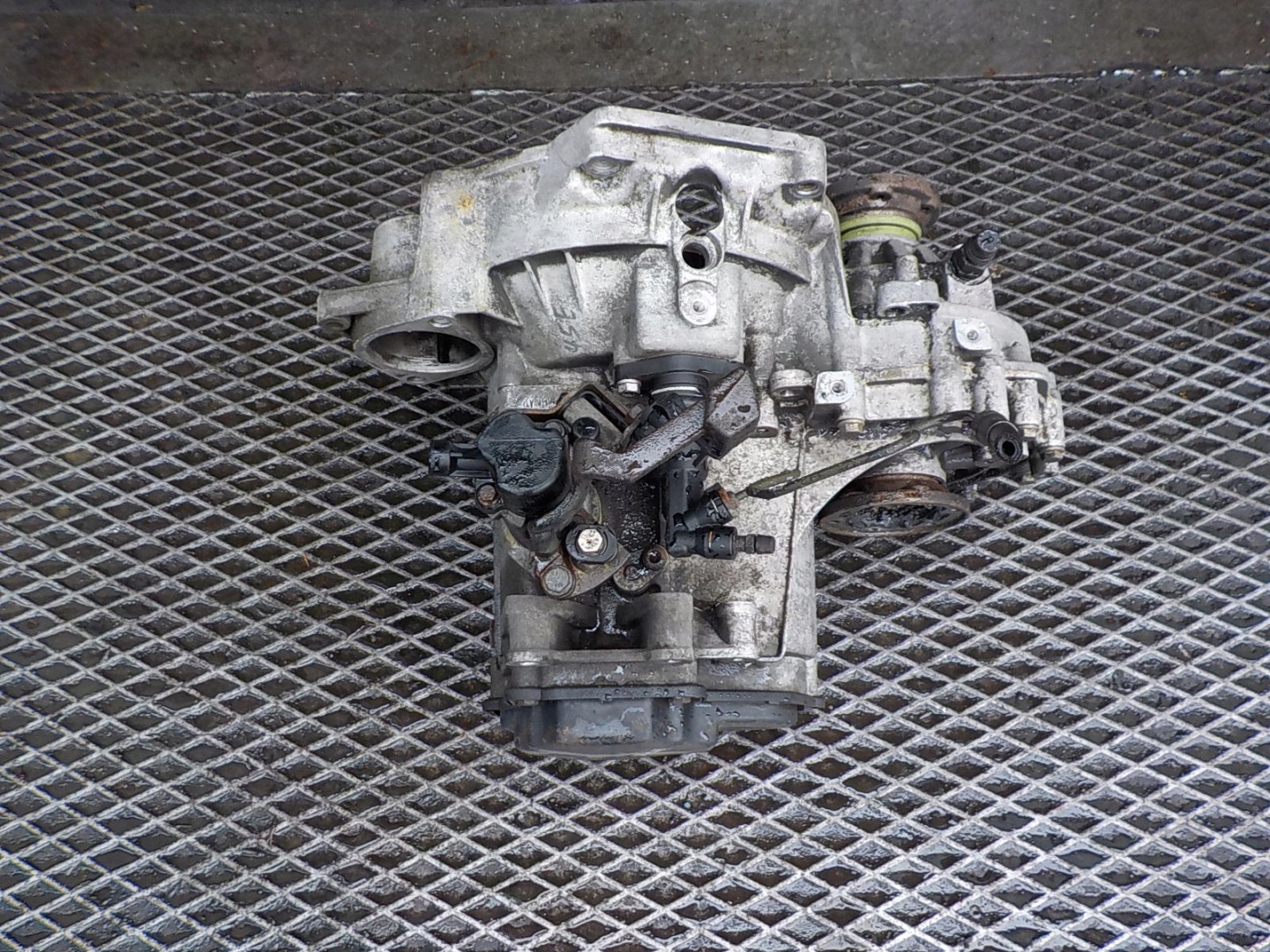 VOLKSWAGEN BORA 1.8 TB Getriebe DYN