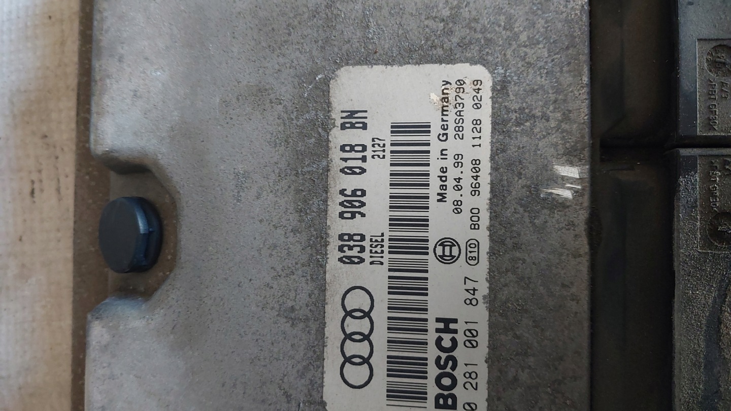 computer control unit ECU AUDI A3 1.9TDI 038906018BN 0281001847