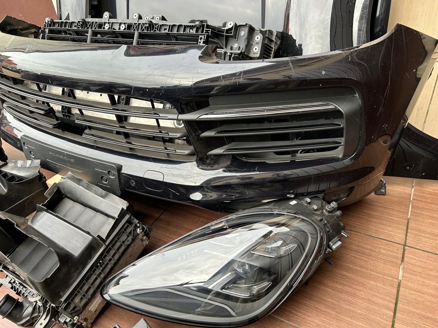 bumper fenders support panel for radiators radiator Porsche Cayenne S 9Y ACC