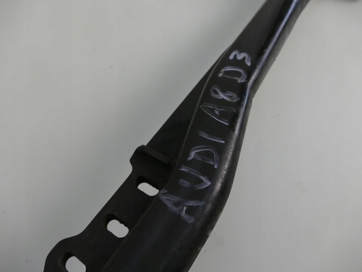 AUDI A8 D3 LIFT 3.0 TDI bumper support limiter