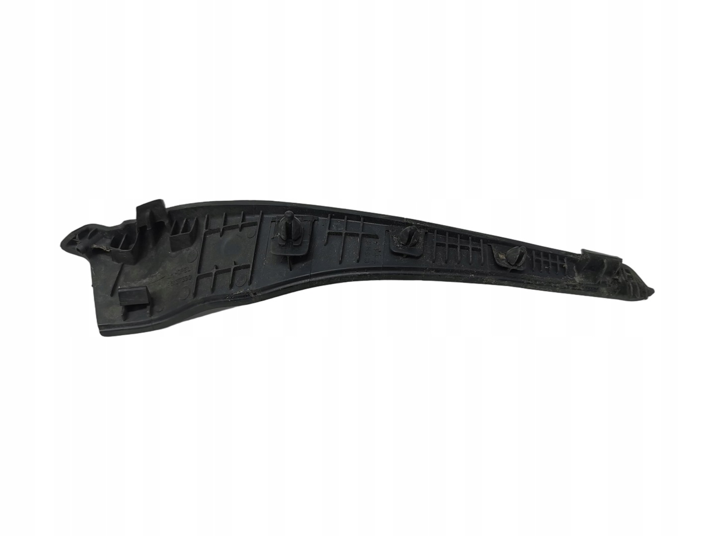moulding under the window left OPEL MOKKA A 2012-2016 95137390