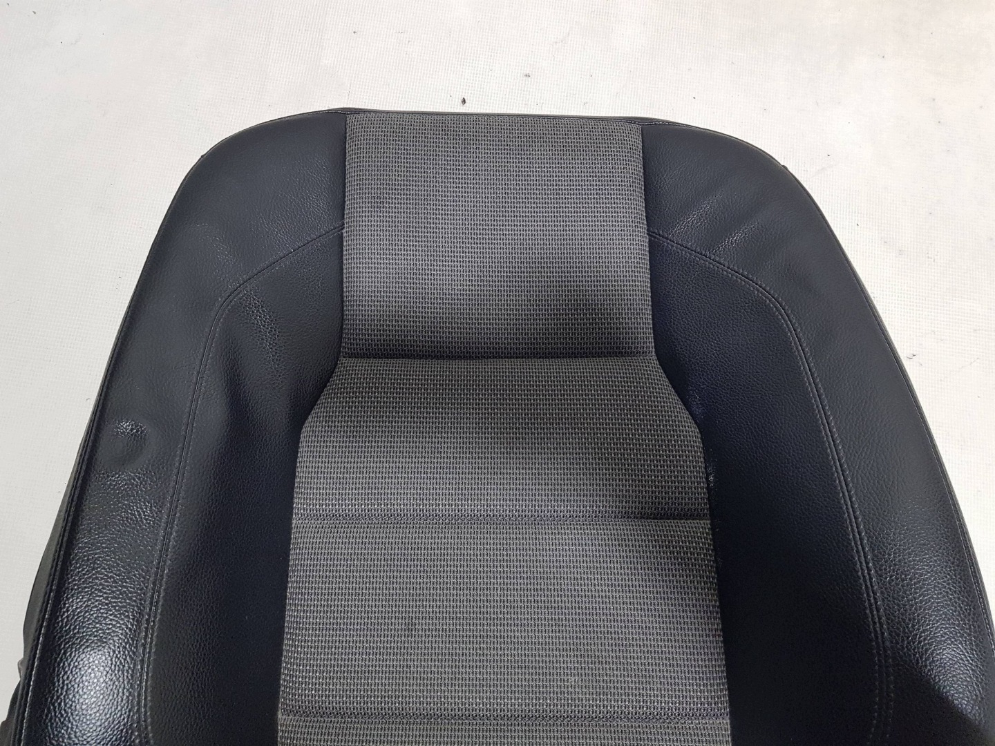 oparcie seat front right side Mercedes C W204 2049109804