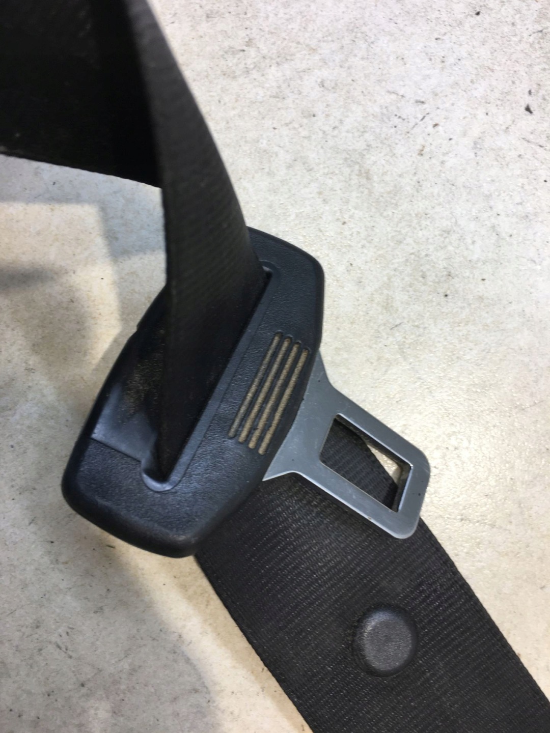 Gurten Sicherheits rechts heck PASSAT B5 3B5857806