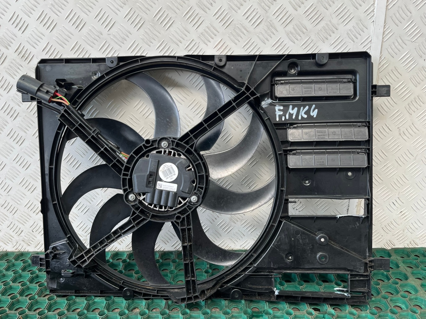 FORD FOCUS MK4 18-22 1.5 ECOBLUE ventilator hladnjaka JX61-8C607-BB OE