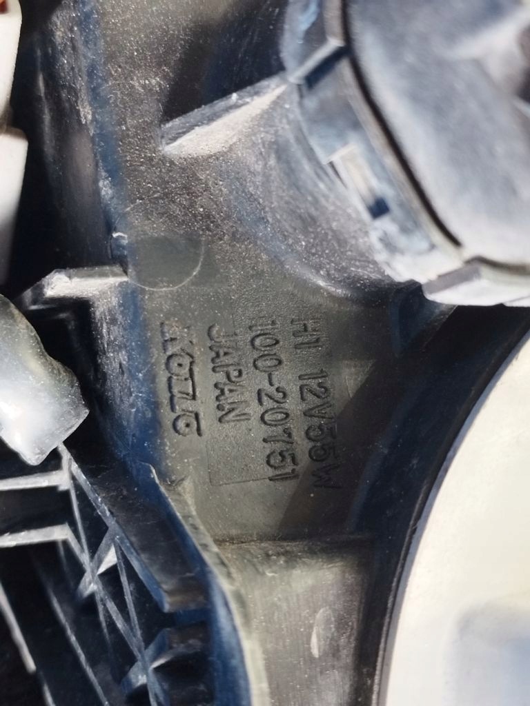 Subaru Outback II 2 light left front front