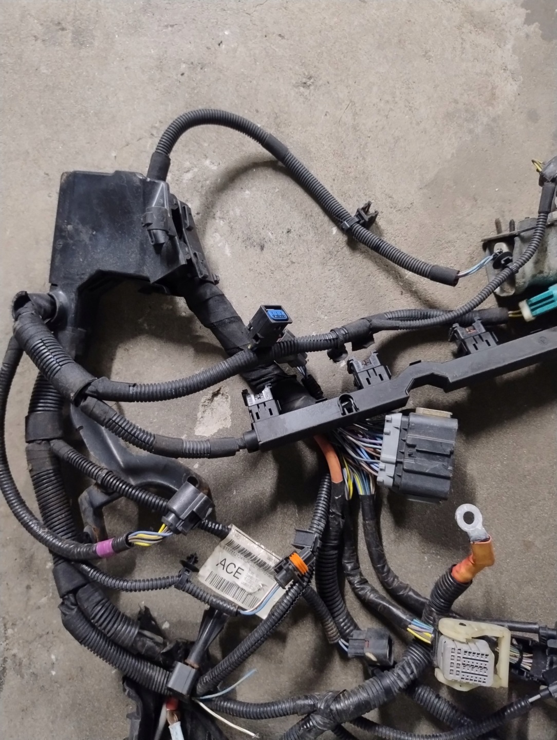 bundle motor wiring ford fiesta mk7 1.25 BA6T-12A522-ACE