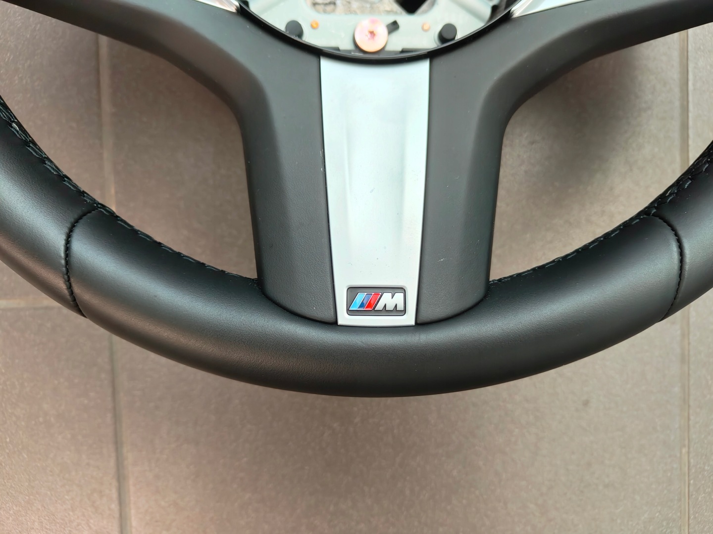 BMW 5 G30 G31 volant m-packet s řazením