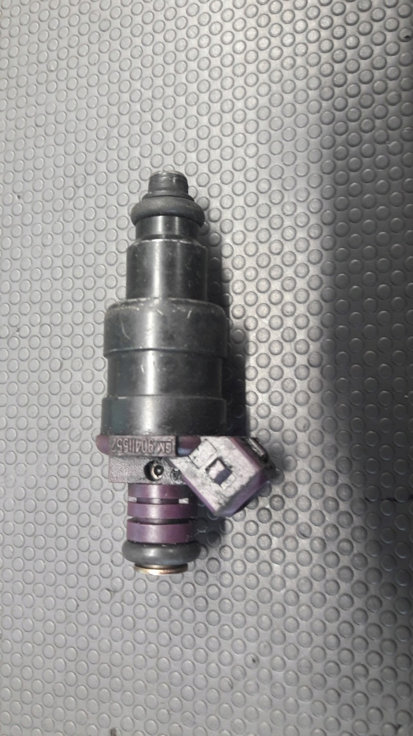 Injecteur Carburant OPEL 90411552 OPEL