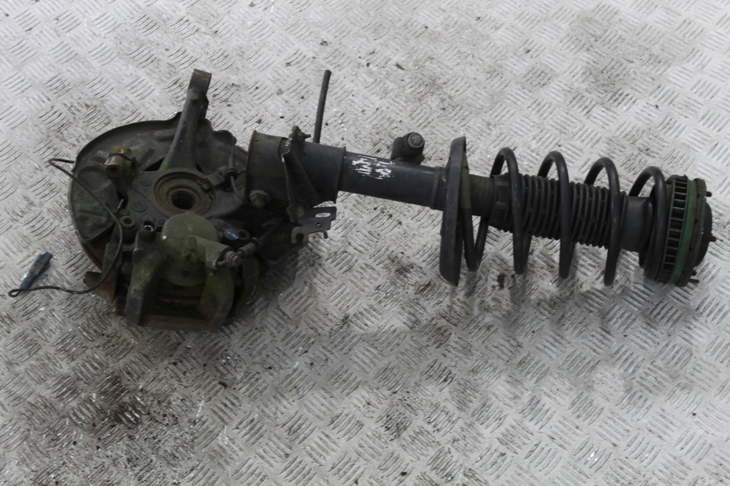 swing left front shock absorber PEUGEOT 508 and