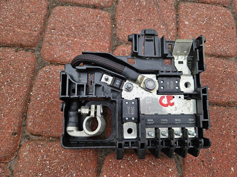 Borne Fusibles Module fusibles Opel Corsa E