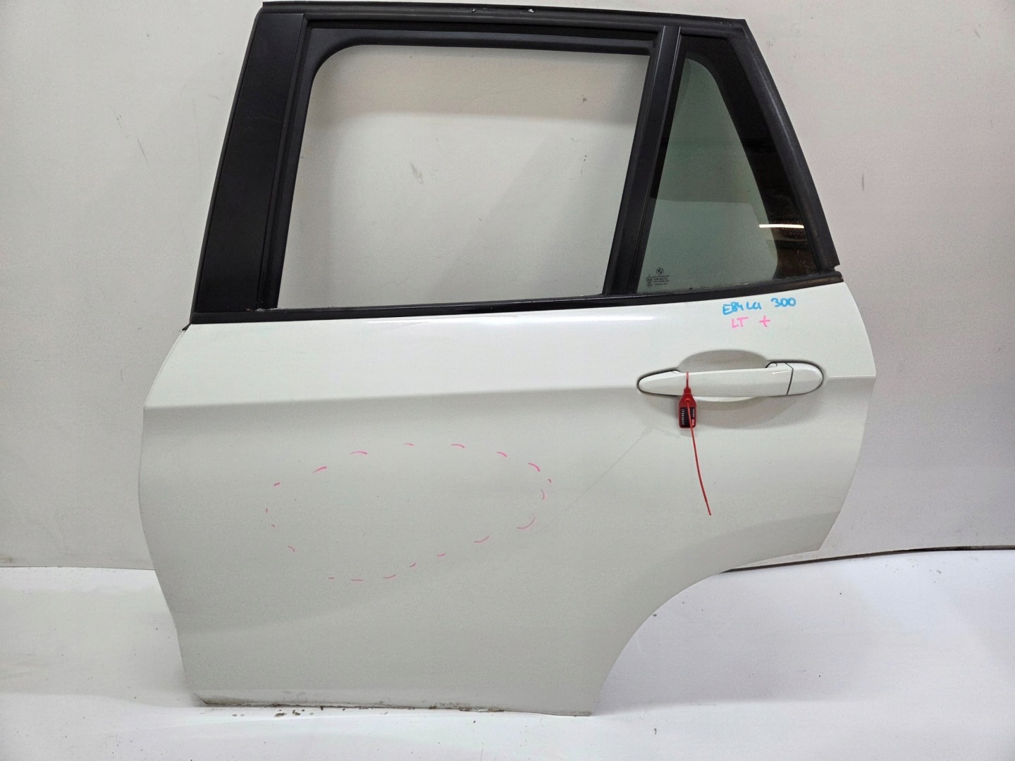 BMW X1 E84 door left rear. 300