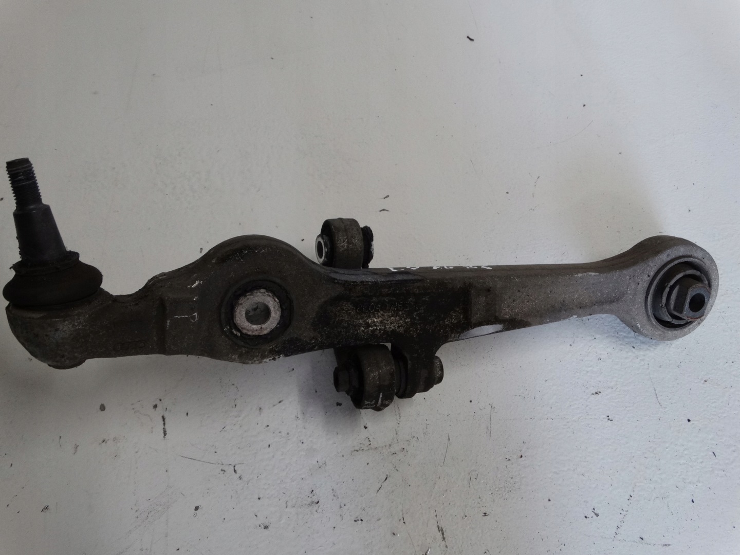 arm left front AUDI A4 B6 8E0407155E