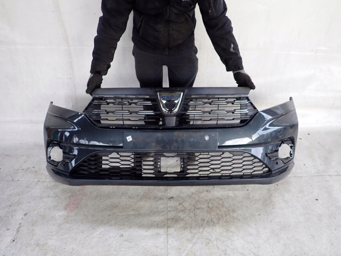 DACIA SANDERO III 20- bumper front front PDC