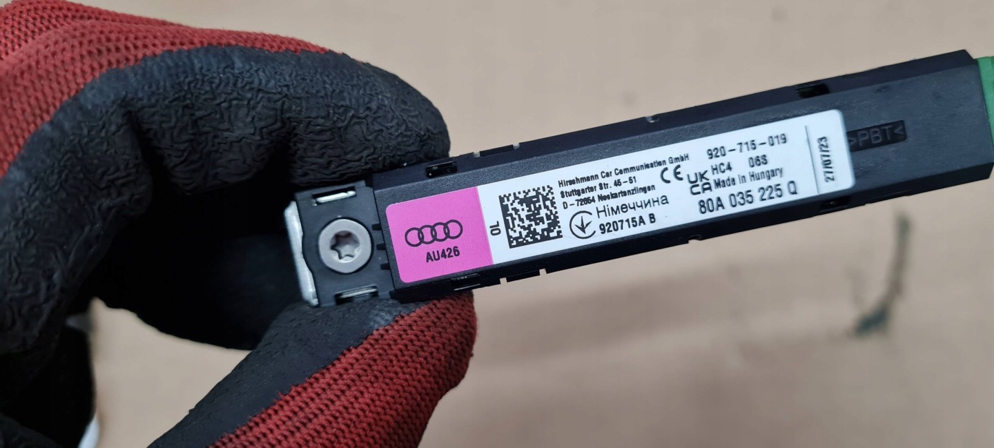 SQ5 80A Q5 LIFT antenna amplifier 80A035225Q