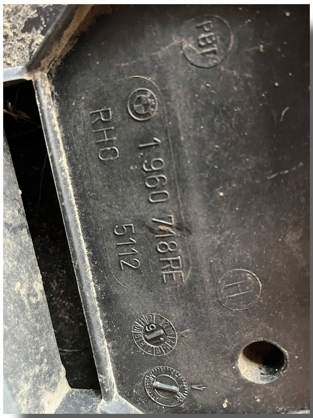 1960718RE Stoßstange heck BMW E36 Coupe grau 95r- !J