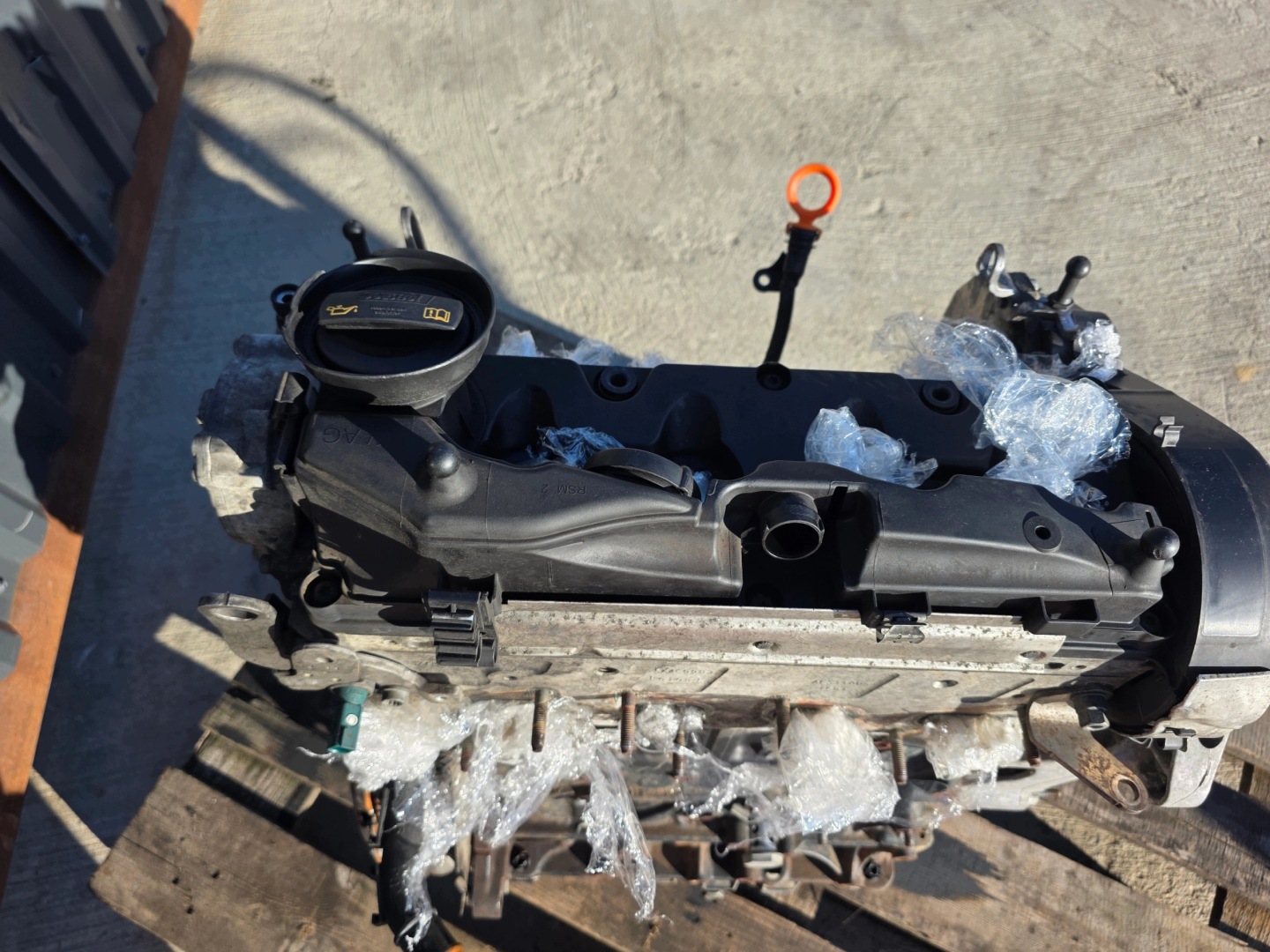 motore senza accessori AUDI VW SEAT SKODA 2.0 TDI CFG 139980 KM originale