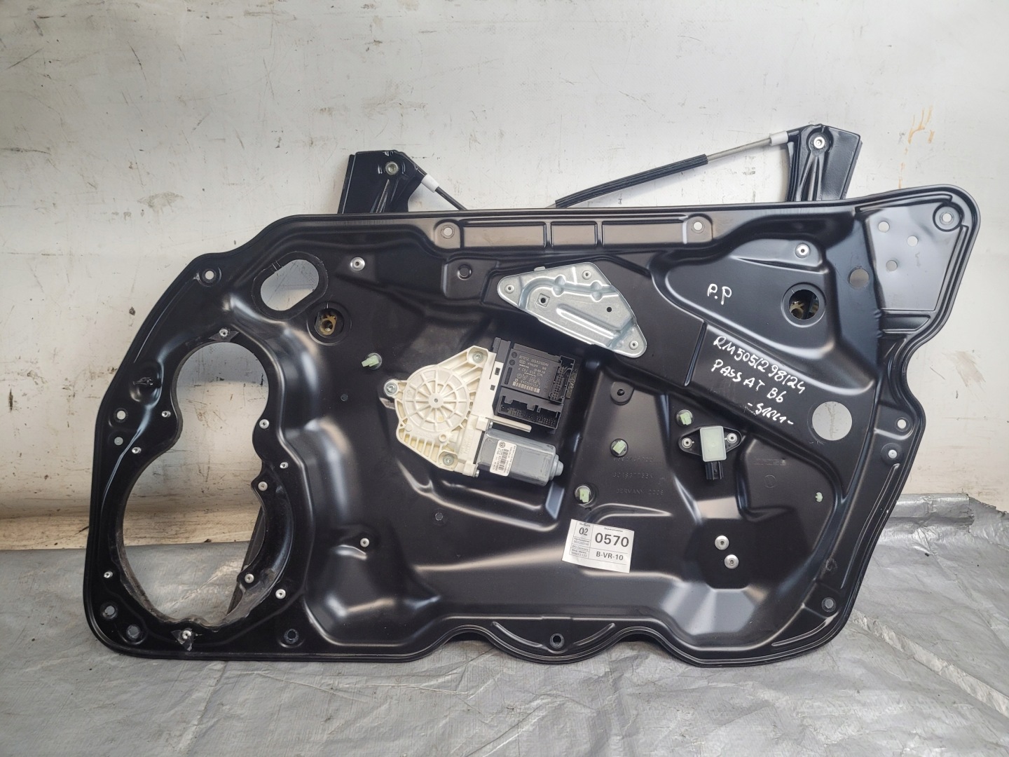 window regulator right front OE 3C1837756K + mini motor VW PASSAT B6 KOMBI