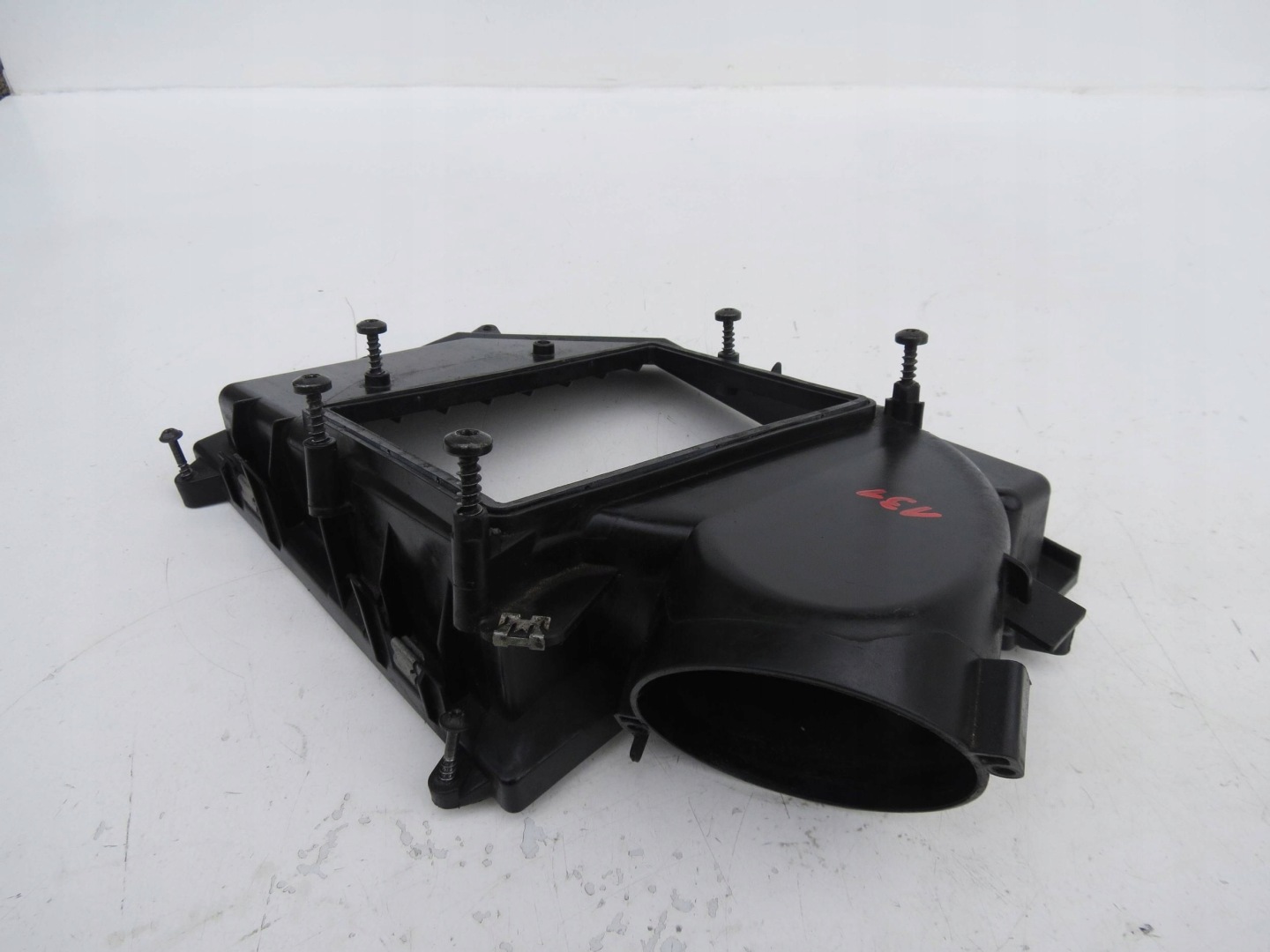 Gehäuse filter luft VOLVO XC70 II AWD 2.4D 185KM 2000-2007r 8087066