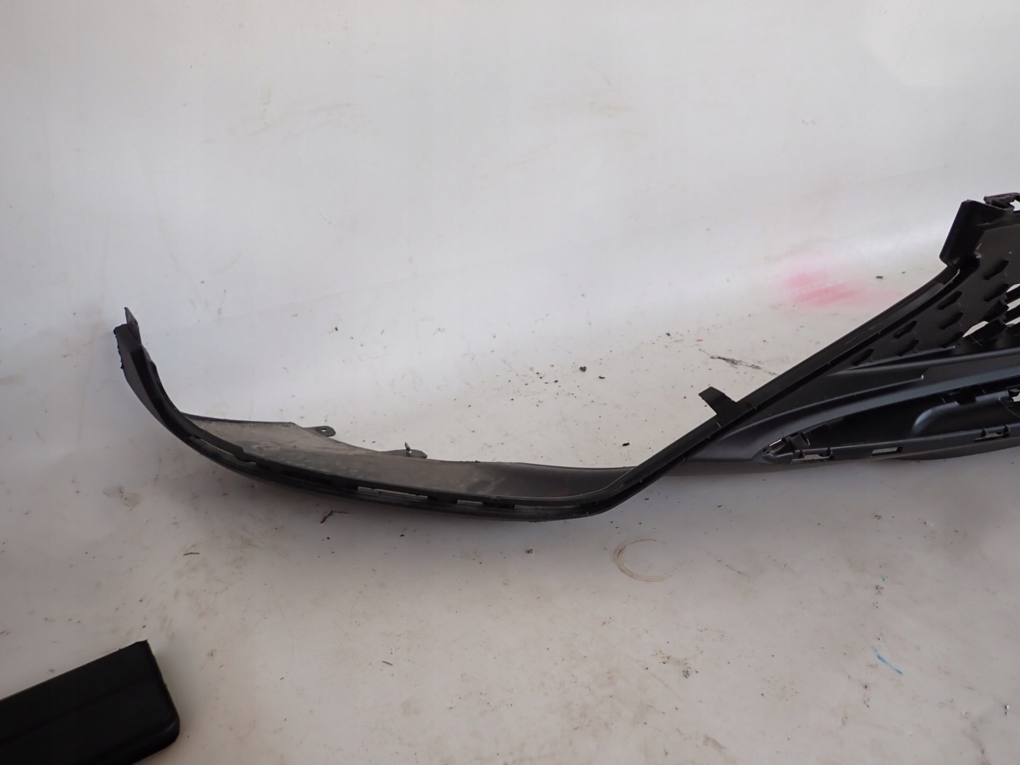 MERCEDES X254 GLC II AMG bumper front grid central W bumper