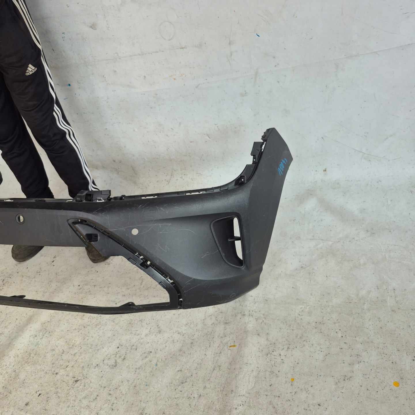 HYUNDAI KONA and 1 LIFT 20-23 bumper front front PDC