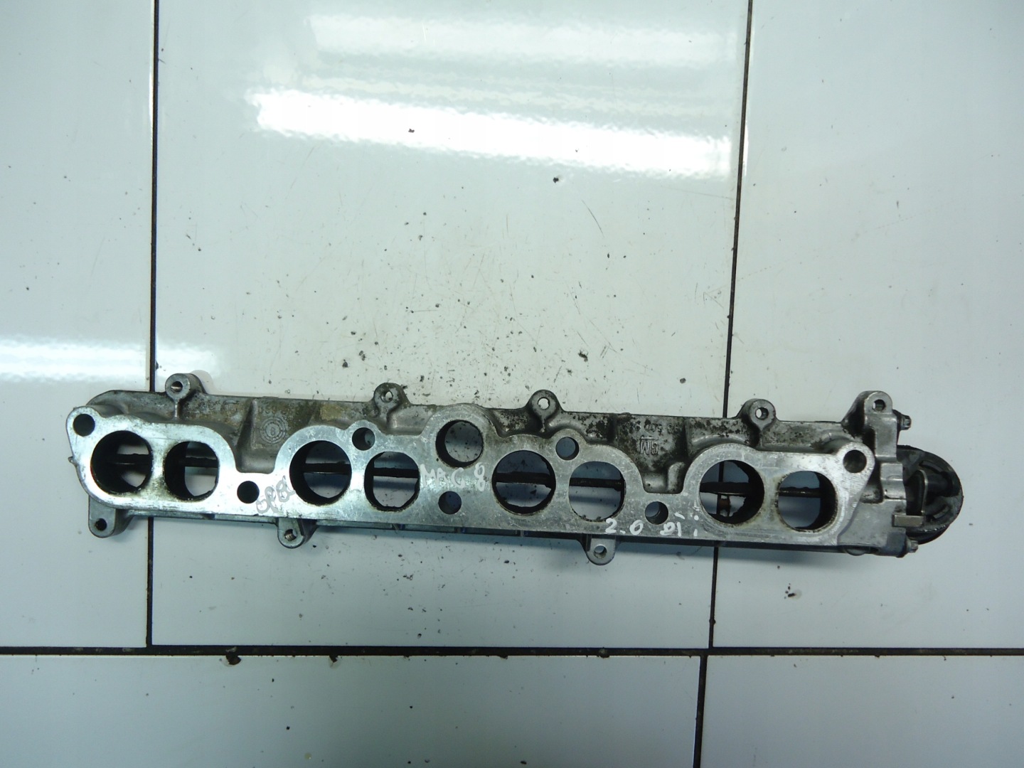 OPEL ASTRA G 2.0DTI heckklappe der Ansaugbrücke 90500932