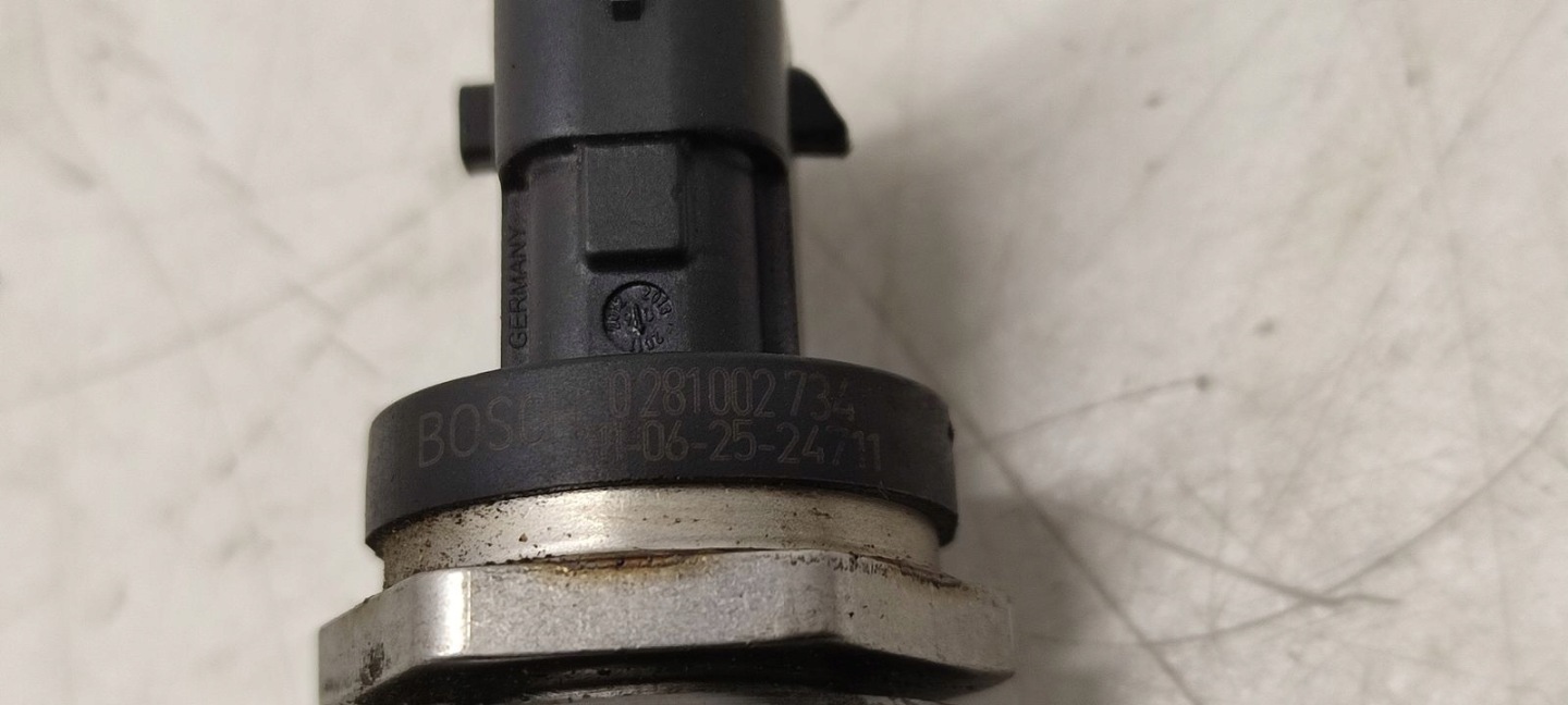 Rampe injection Tuyaux rurki Renault Master II 2,5 DCI