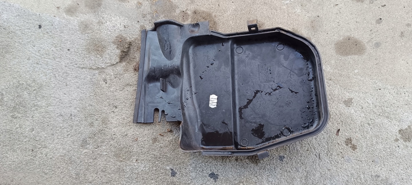Kryt Obal pod oknom KIELICHA pravá BMW 3 E90 E91 E92 6925018