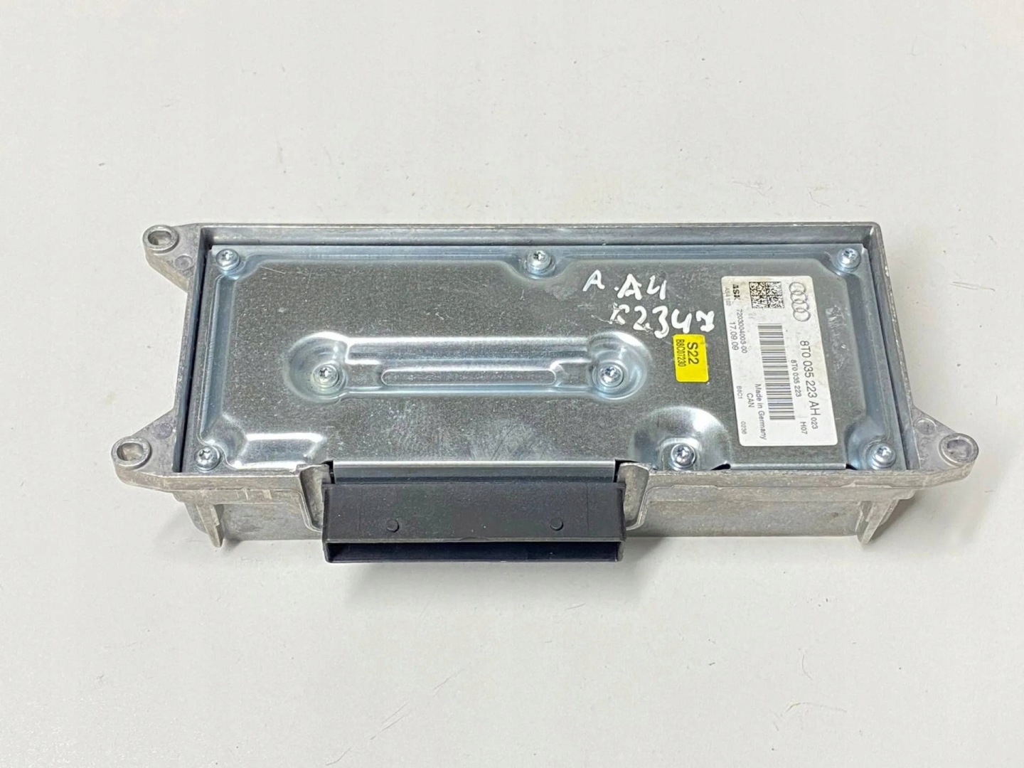 amplifier radia Audi A4 B8 2010 8T0035223AH