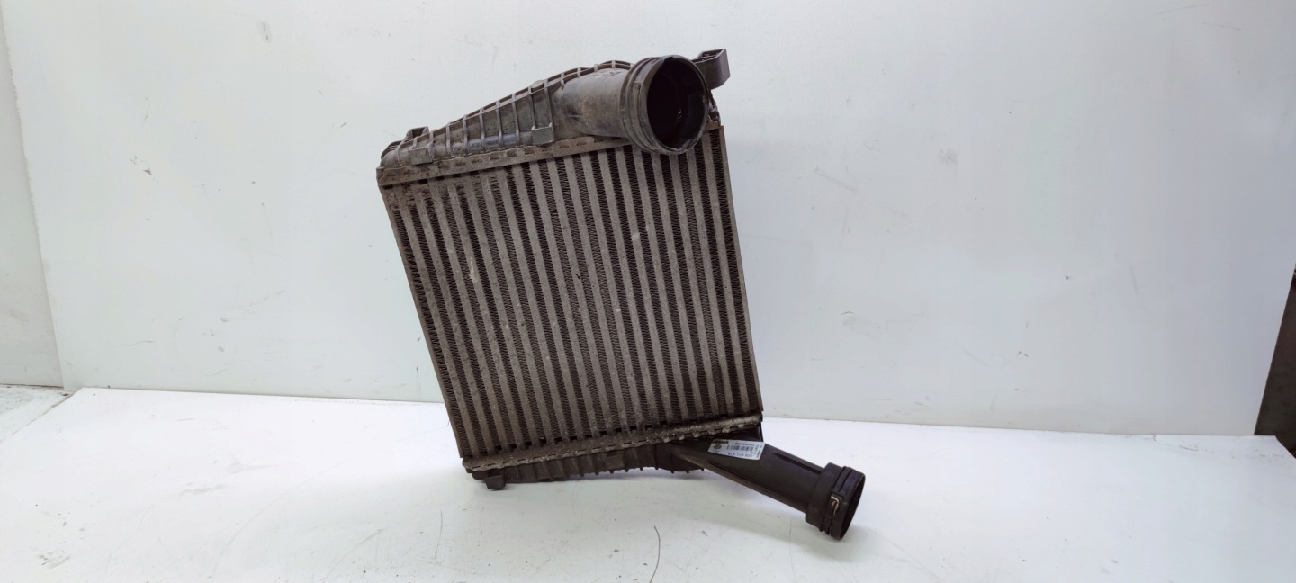 radiator intercooler right AUDI Q7 4L 7L6145804