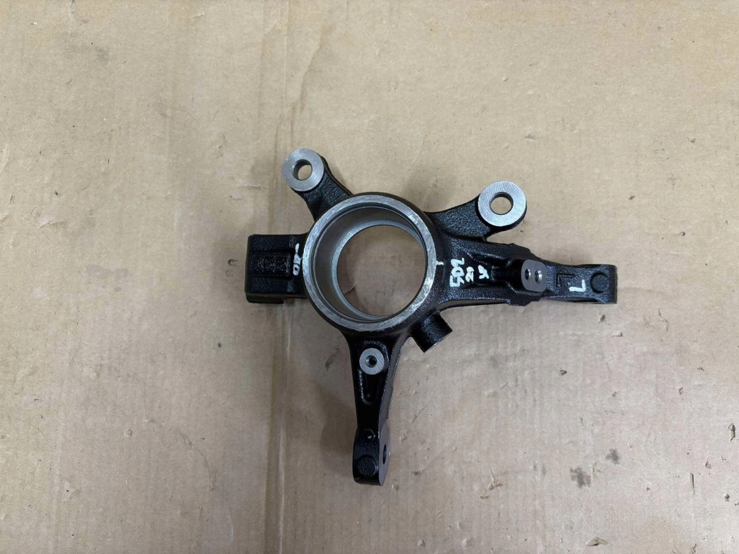 swing wheels left MITSUBISHI MIRAGE VI G4 3870A115