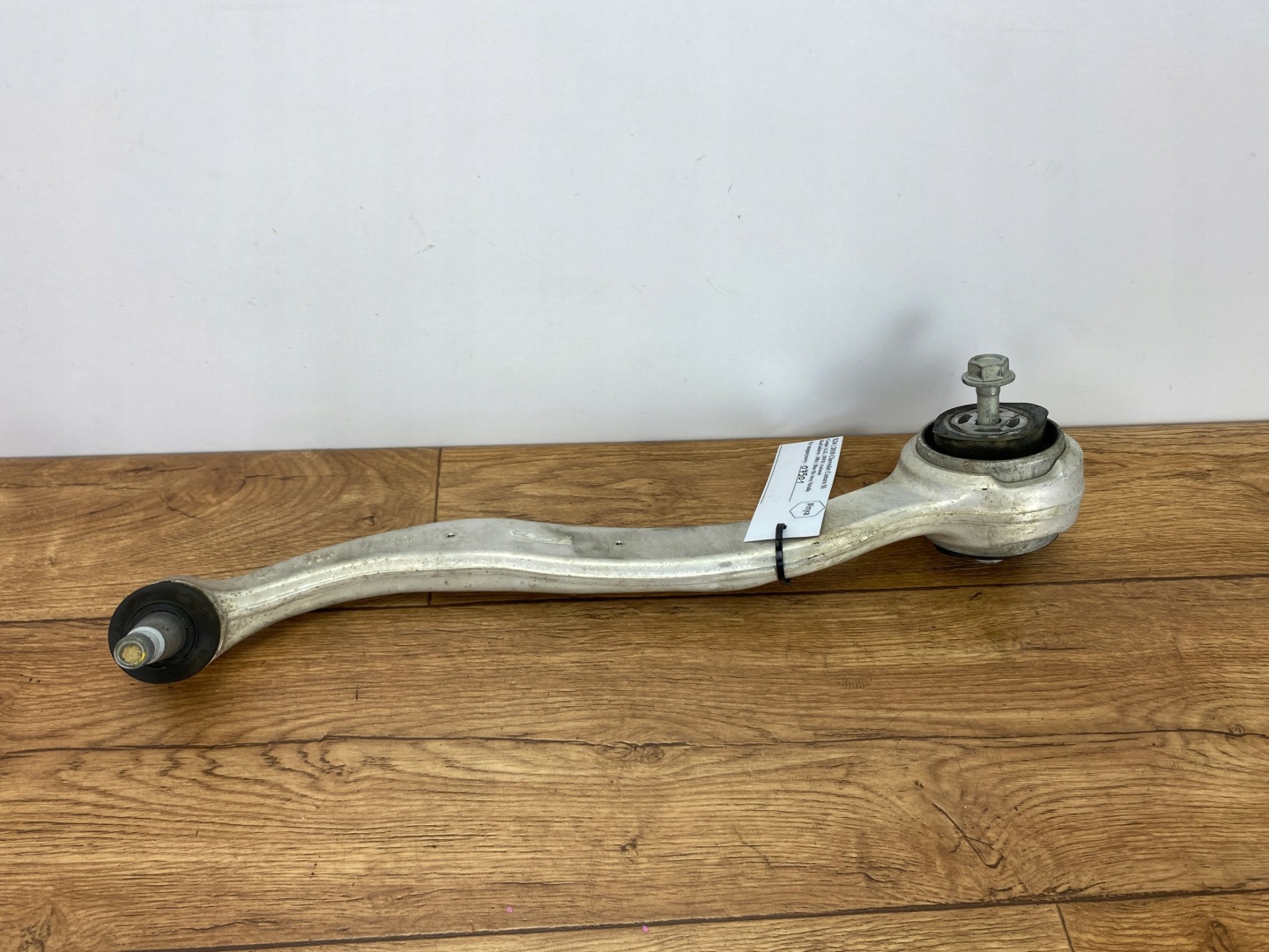 arm front front right Chevrolet Camaro 2016+ USA
