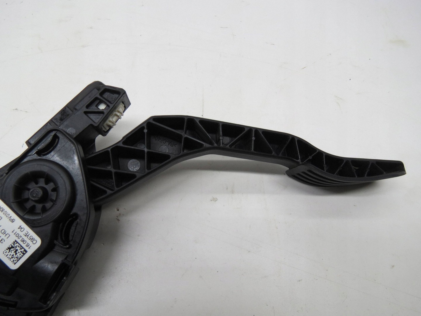 accelerator pedal potentiometer VOLVO S60 II V60 and 31329062
