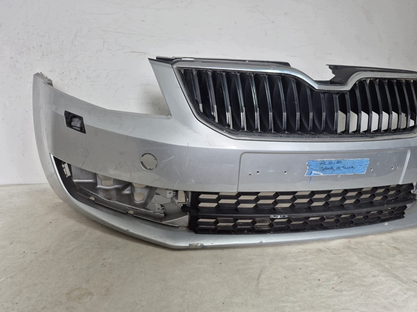 SKODA OCTAVIA III 3 12-16 bumper front front washer