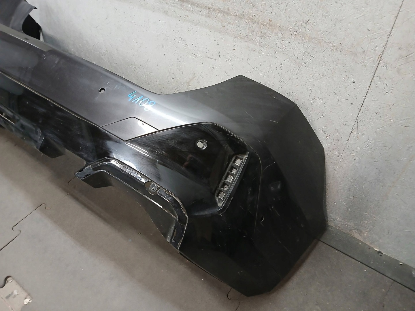 bumper rear part BMW 5 V G60 M PAKIET