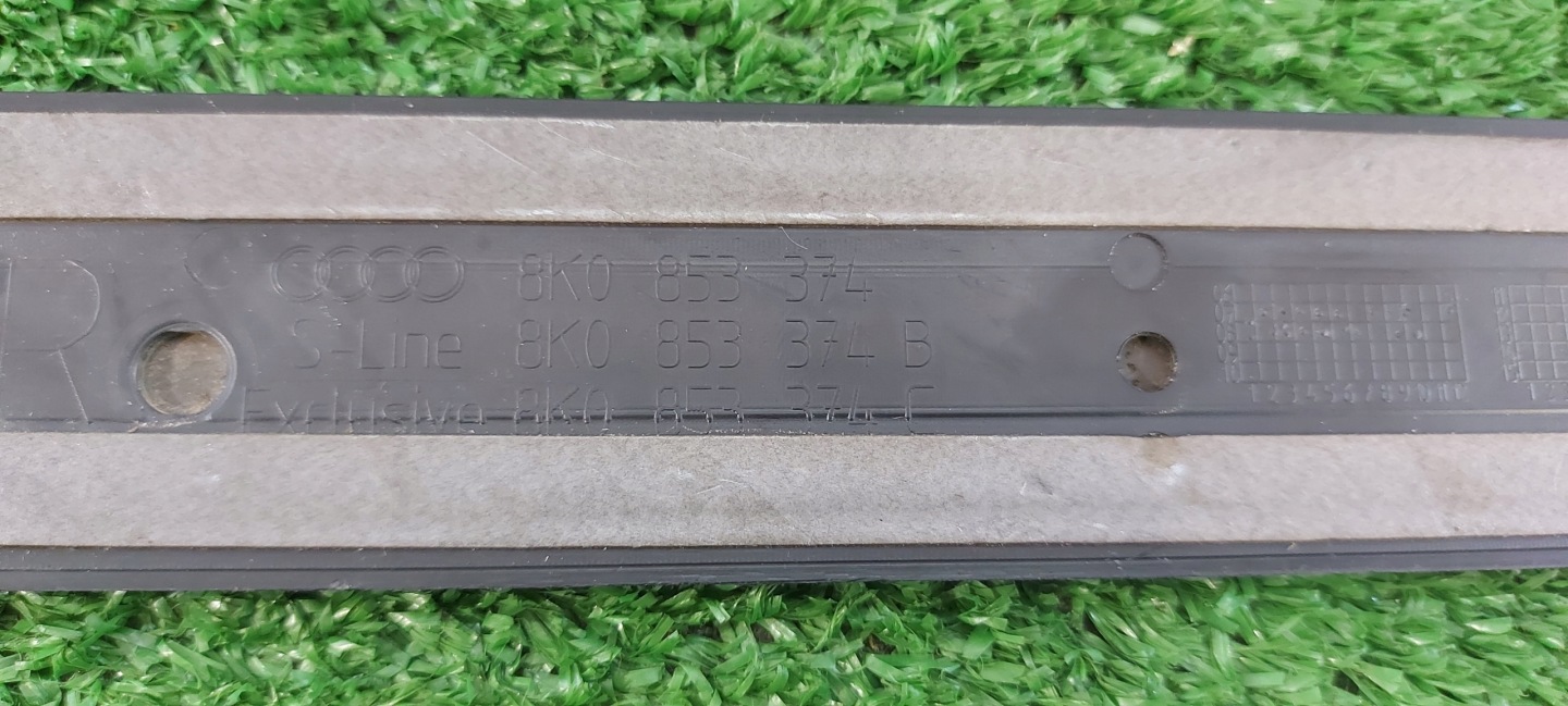 AUDI A4 B8 right moulding of the threshold front cap ORG
