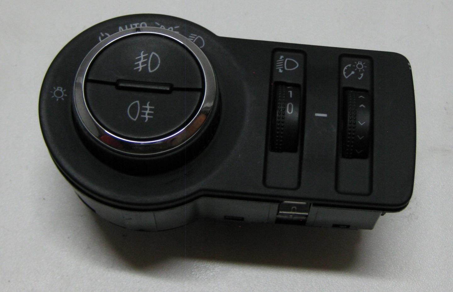 OPEL ASTRA J HB 1.7 CDTI 12R light switch 13268702