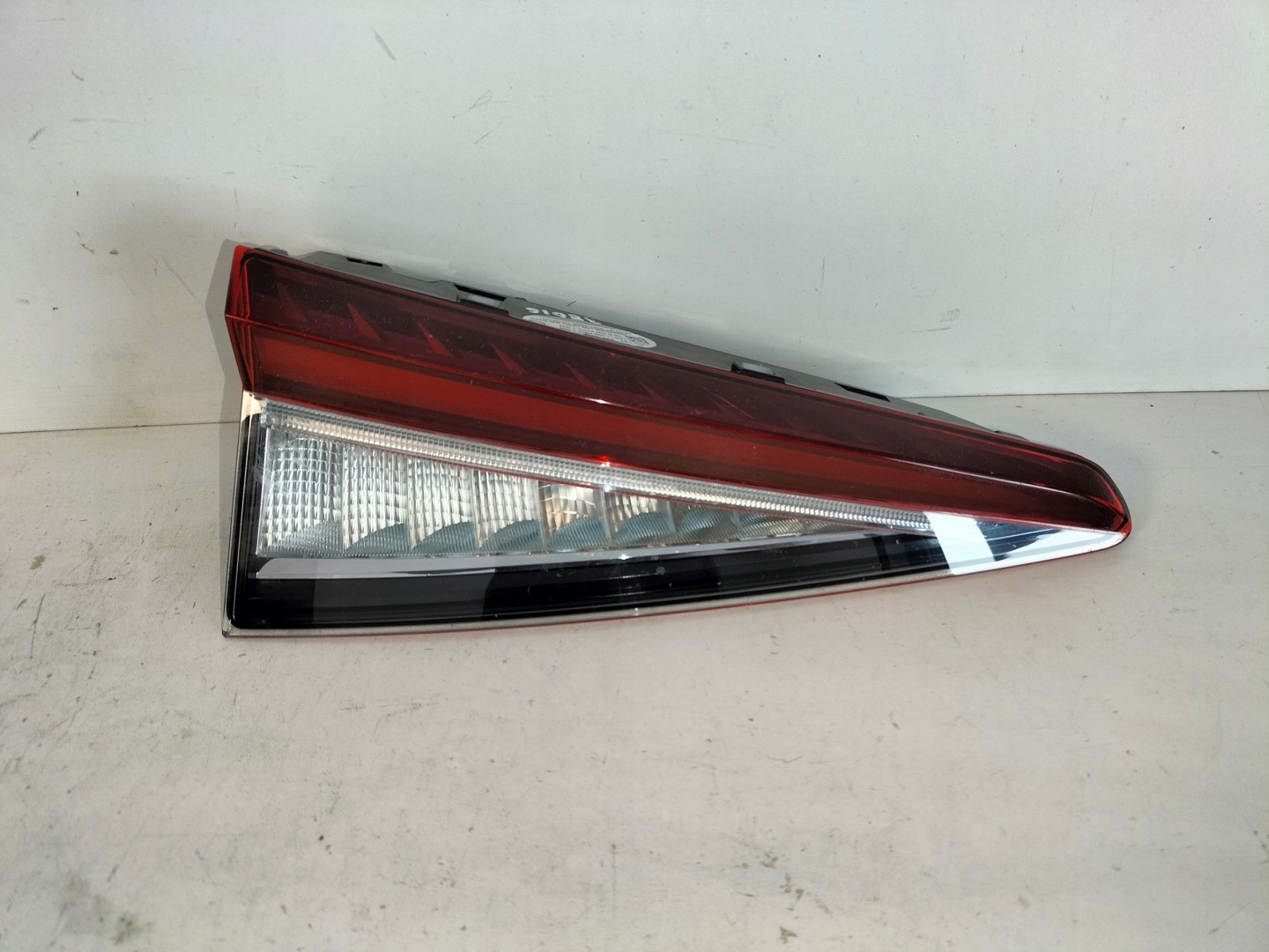 light rear rear part left SKODA ENYAQ 21- LED