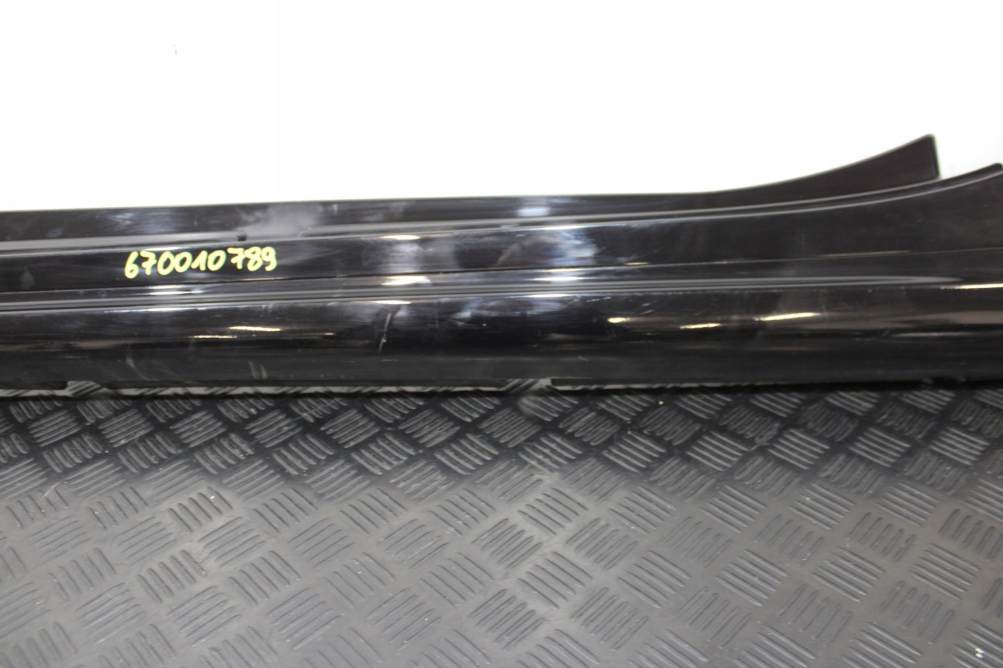 cap threshold threshold left 670010789 MASERATI GHIBLI M157