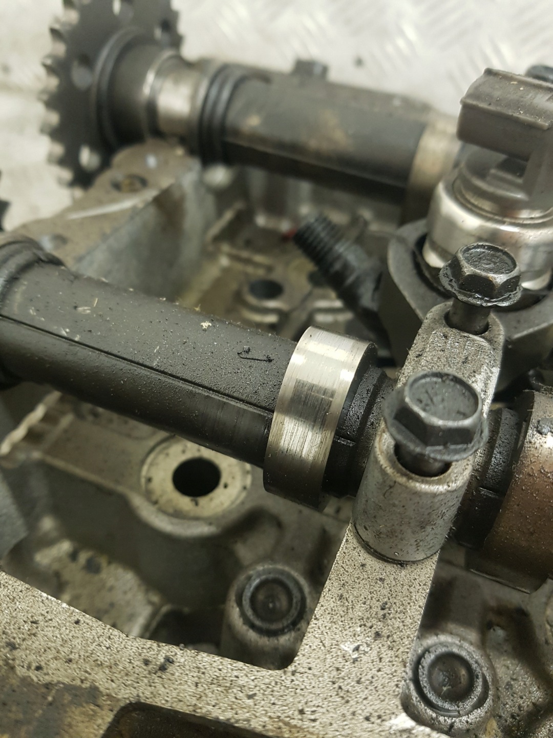 head. complete SUBARU LEGACY 4 LH106T20D