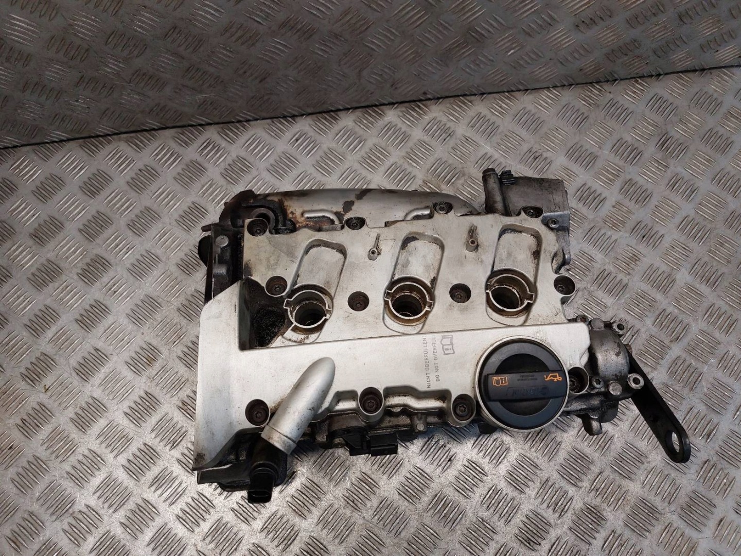 TESTATA + COPERCHIO PUNTERIE AUDI A6 C6 2.4 V6 BDW 06E103373D