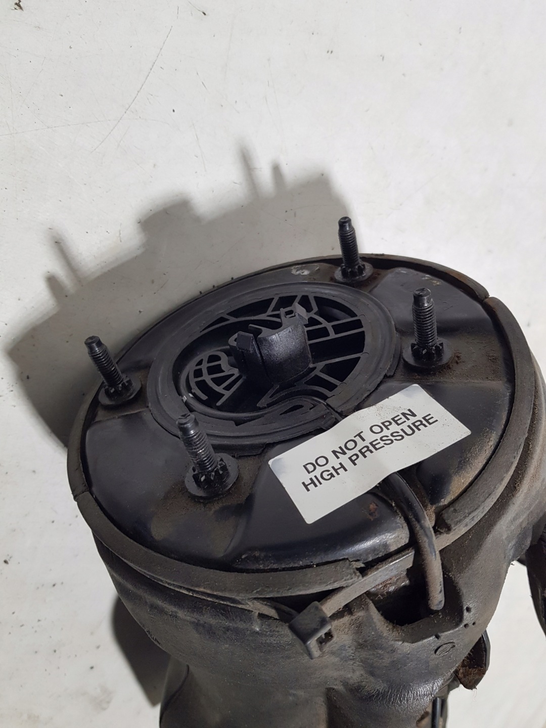 shock absorber left rear part AUDI A8 D4 4H 4H0616001M