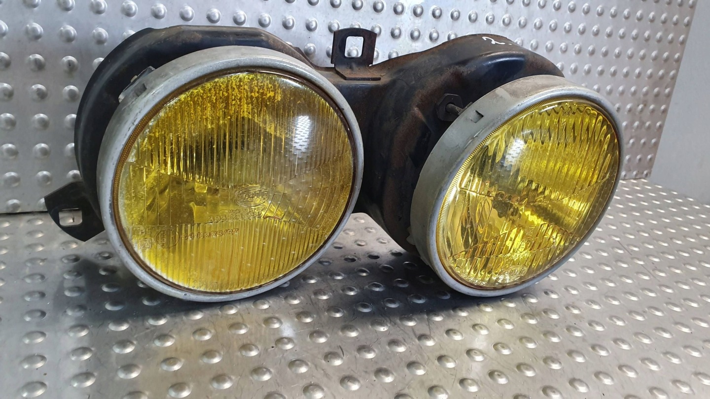 light front right BMW 3 E30 ZOLTA YELLOW 82