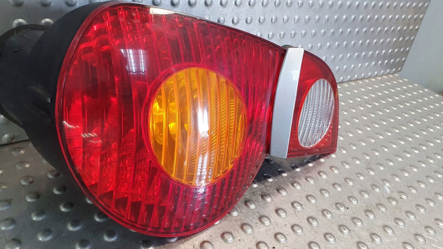 light rear part left BMW Z4 E85 02