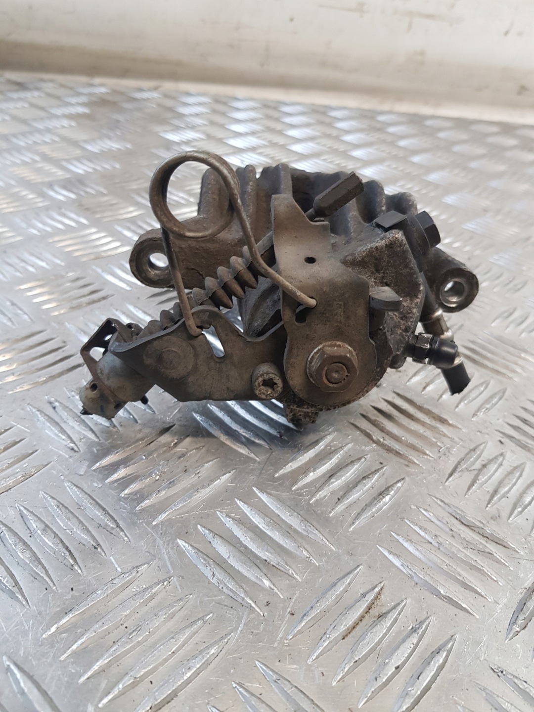 caliper brake left rear part SKODA OCTAVIA and 1.8B EU