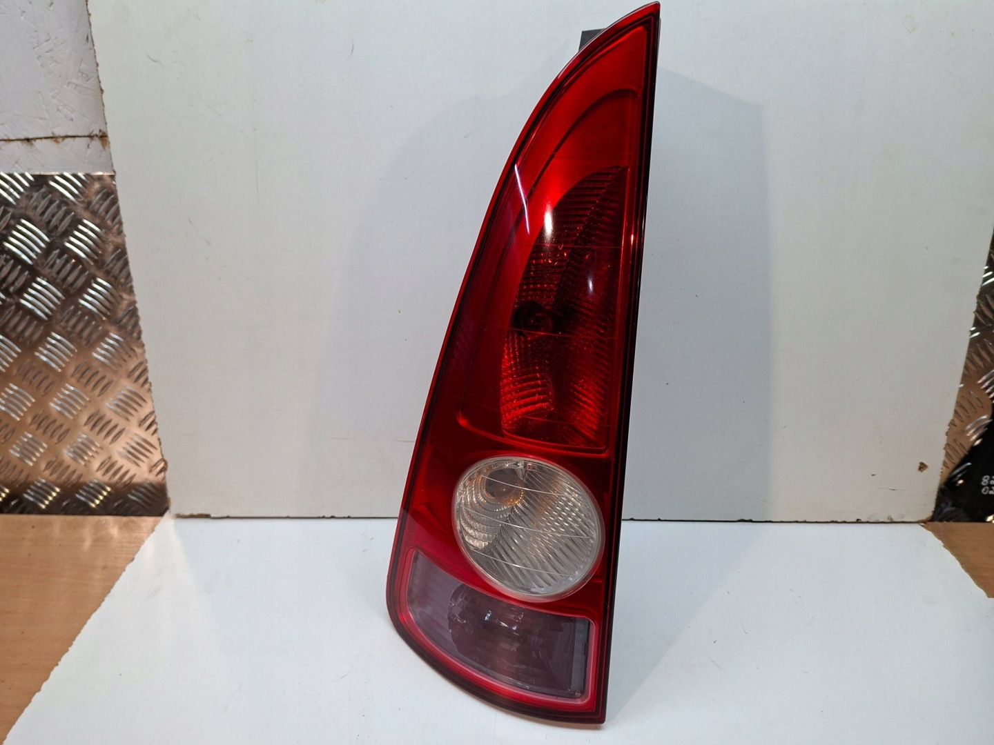 light rear left 8200027153 RENAULT ESPACE IV 2003-2006