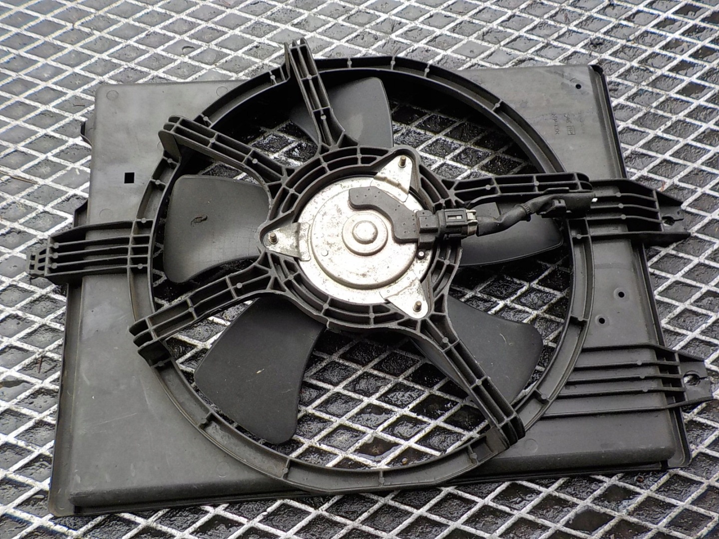 NISSAN X-TRAIL (T30) 2.2 D fan module radiator 3W970-M672Q